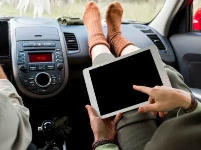CarlinKit vs Ottocast: Which Wireless CarPlay Adapter Wins ?
